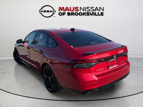 Used 2024 Honda Accord Sport image 6