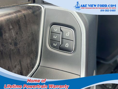 Used 2025 Ford F350 Lariat w/ Black Appearance Package AWD/4WD image 24