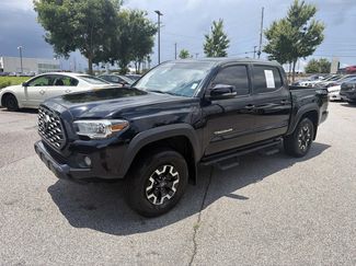 Used 2020 Toyota Tacoma TRD Off-Road AWD/4WD video 3