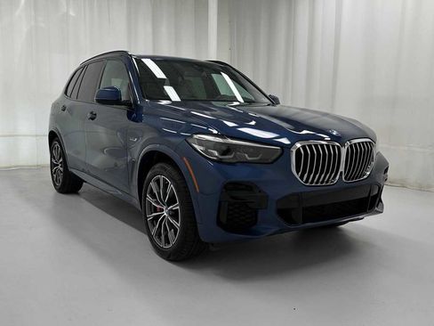 Used 2023 BMW X5 xDrive45e w/ M Sport Package image 2