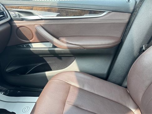 Used 2018 BMW X5 xDrive35i w/ Driving Assistance Package image 28