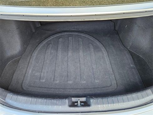 Used 2024 Kia Forte LXS image 9