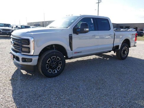 New 2026 Ford F250 Platinum image 9
