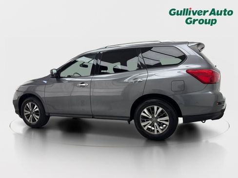 Used 2019 Nissan Pathfinder SV FWD image 4