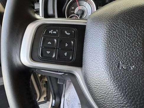 Used 2022 RAM 2500 Big Horn w/ Level C Equiment Group AWD/4WD image 19