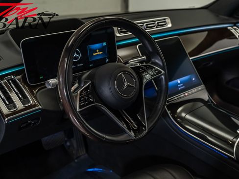 Used 2022 Mercedes-Benz S 500 4MATIC w/ 3D Technology Package image 28