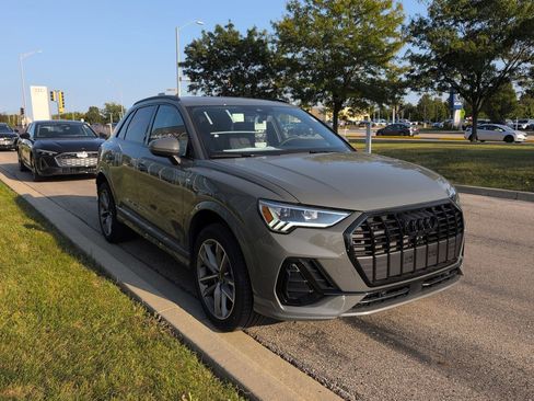 New 2025 Audi Q3 2.0T Premium image 28