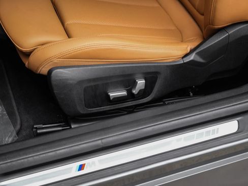 Used 2022 BMW 230i Coupe w/ M Sport Package RWD image 33