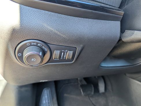 New 2026 Jeep Compass Limited image 21