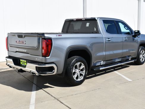 Used 2021 GMC Sierra 1500 SLT w/ X31 Off-Road Package image 6