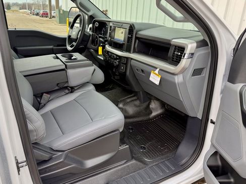 New 2026 Ford F550 4x4 Crew Cab Super Duty image 21