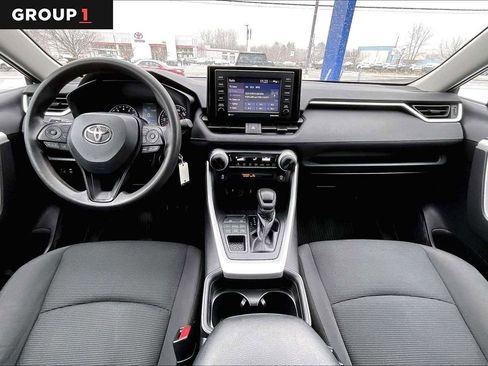 Certified 2021 Toyota RAV4 LE image 15
