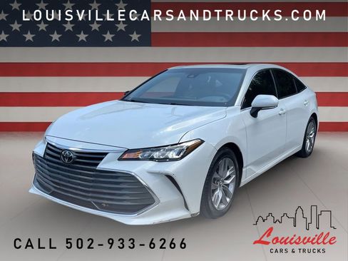 Used 2020 Toyota Avalon XLE w/ Moonroof Package FWD image 1