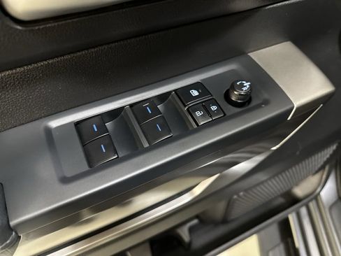 Used 2022 Toyota Tundra SR5 image 18