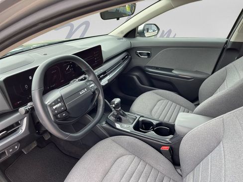 Used 2025 Kia K4 EX FWD image 14