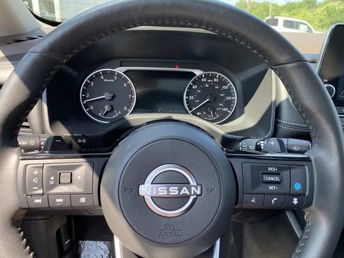 Used 2023 Nissan Rogue SV w/ SV Premium B Package AWD/4WD image 17