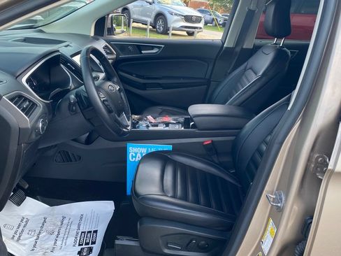 Used 2020 Ford Edge SEL w/ Convenience Package AWD/4WD image 6