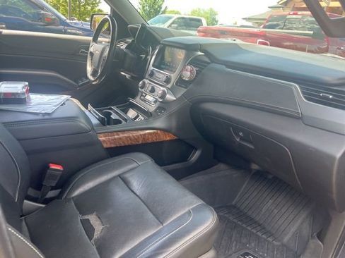 Used 2019 Chevrolet Tahoe Premier AWD/4WD image 6