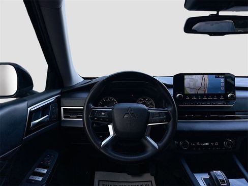 Used 2022 Mitsubishi Outlander SEL image 24