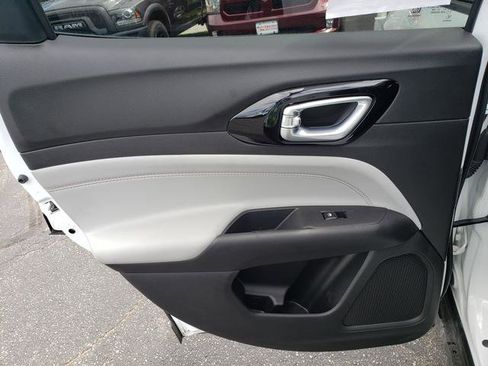 Used 2024 Jeep Compass Limited w/ Elite Group image 13