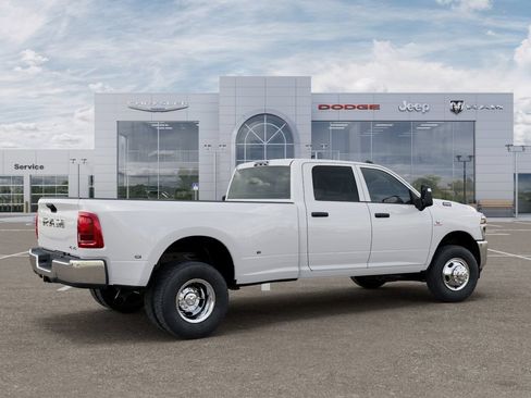 New 2026 RAM 3500 Tradesman AWD/4WD image 4