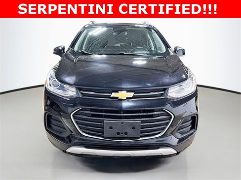 Used 2019 Chevrolet Trax LT w/ LT Convenience Package image 3