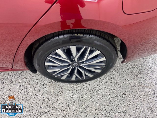 Used 2024 Nissan Altima 2.5 SV FWD image 11