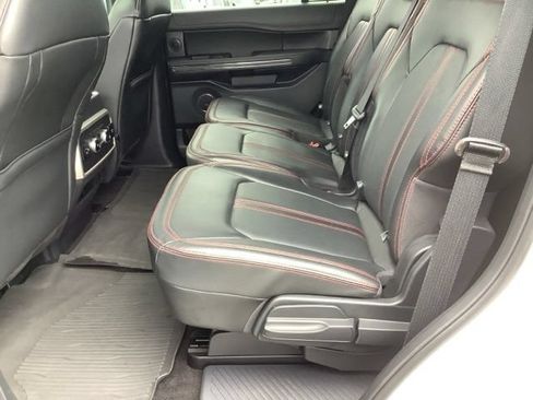 Used 2022 Ford Expedition Limited AWD/4WD image 8