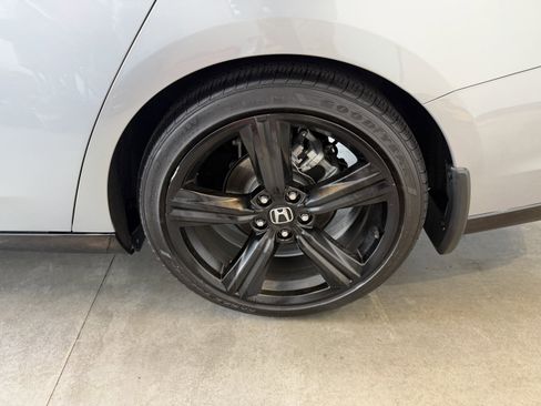 Used 2025 Honda Accord Sport image 15