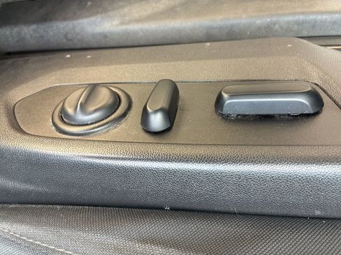 Used 2020 Chevrolet Silverado 1500 RST w/ Texas Edition image 6