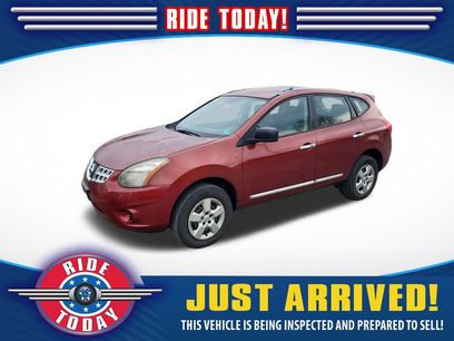 Used 2014 Nissan Rogue S w/ Convenience Package
