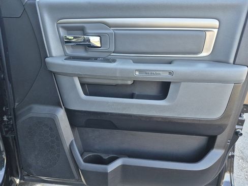 Used 2016 RAM 1500 Classic SLT image 37