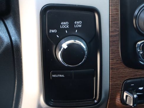 Used 2017 RAM 2500 Laramie w/ Convenience Group AWD/4WD image 30