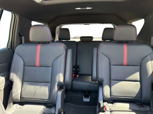 New 2026 Chevrolet Traverse RS w/ LPO, Floor Liner Package AWD/4WD image 15