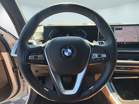 Certified 2024 BMW X5 xDrive40i w/ Premium Package AWD/4WD image 11