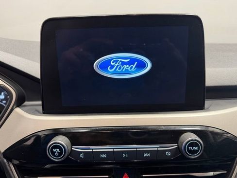 Used 2022 Ford Escape SEL image 31