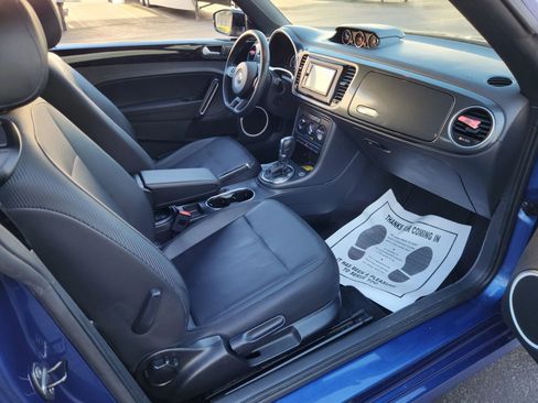 Used 2013 Volkswagen Beetle 2.0T image 15