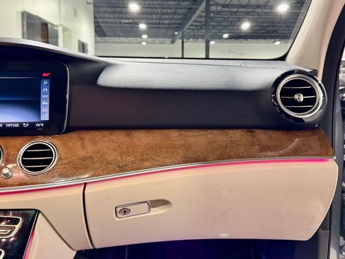 Used 2018 Mercedes-Benz E 400 4MATIC Wagon w/ Premium 1 Package image 25
