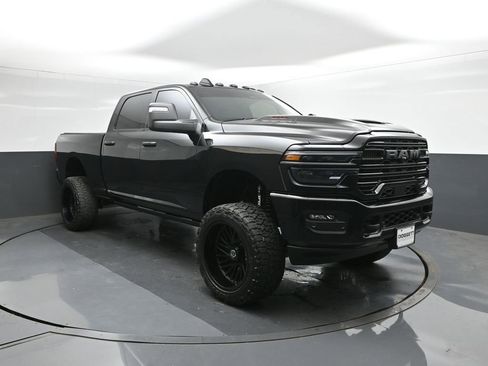 Used 2025 RAM 2500 Laramie image 11