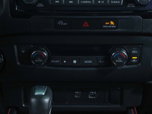 Used 2024 Nissan Frontier PRO-4X w/ Off-Road Protection Package image 21