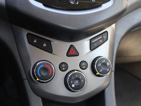 Used 2016 Chevrolet Sonic LT FWD image 25