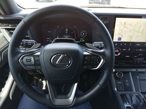 Used 2025 Lexus GX 550 w/ Accessory Package (2T) AWD/4WD image 9