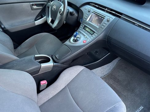 Used 2012 Toyota Prius Three image 19