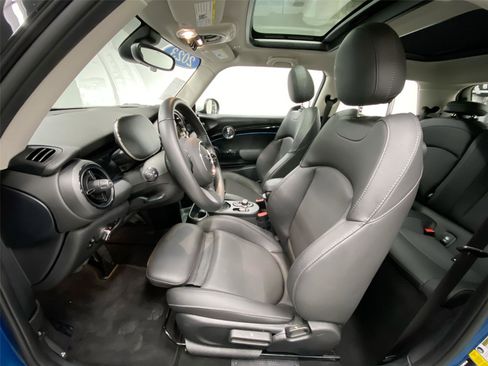 Certified 2023 MINI Cooper SE image 17