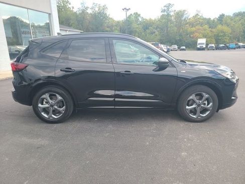 Used 2023 Ford Escape ST-Line w/ Tech Pack #1 image 6