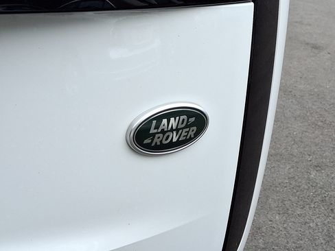 Used 2023 Land Rover Range Rover Long Wheelbase SE AWD/4WD image 29