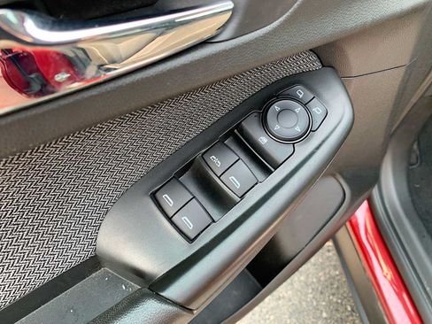 Certified 2021 Chevrolet TrailBlazer LT w/ Convenience Package FWD image 21