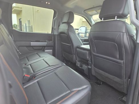Used 2025 Ford F350 Lariat w/ FX4 Off-Road Package AWD/4WD image 11