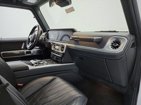 Used 2023 Mercedes-Benz G 550 image 25