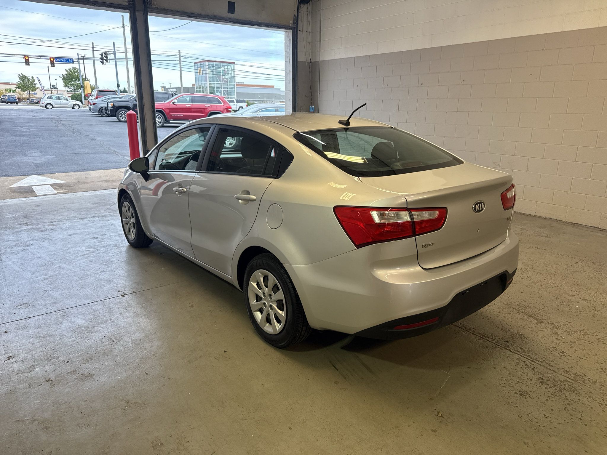 Used 2013 Kia Rio LX w/ PWR Pkg FWD image 5